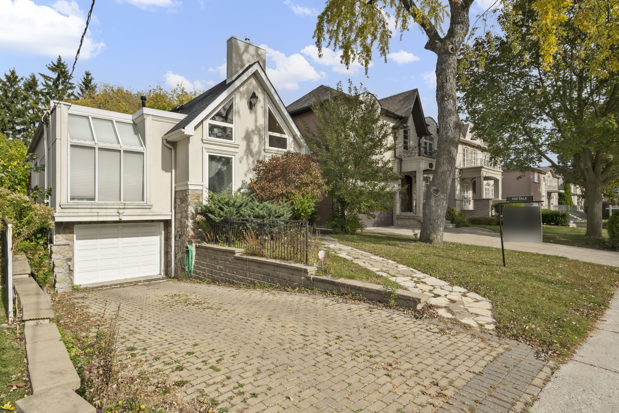 204 Holmes Ave Toronto, ON M2N 4N1