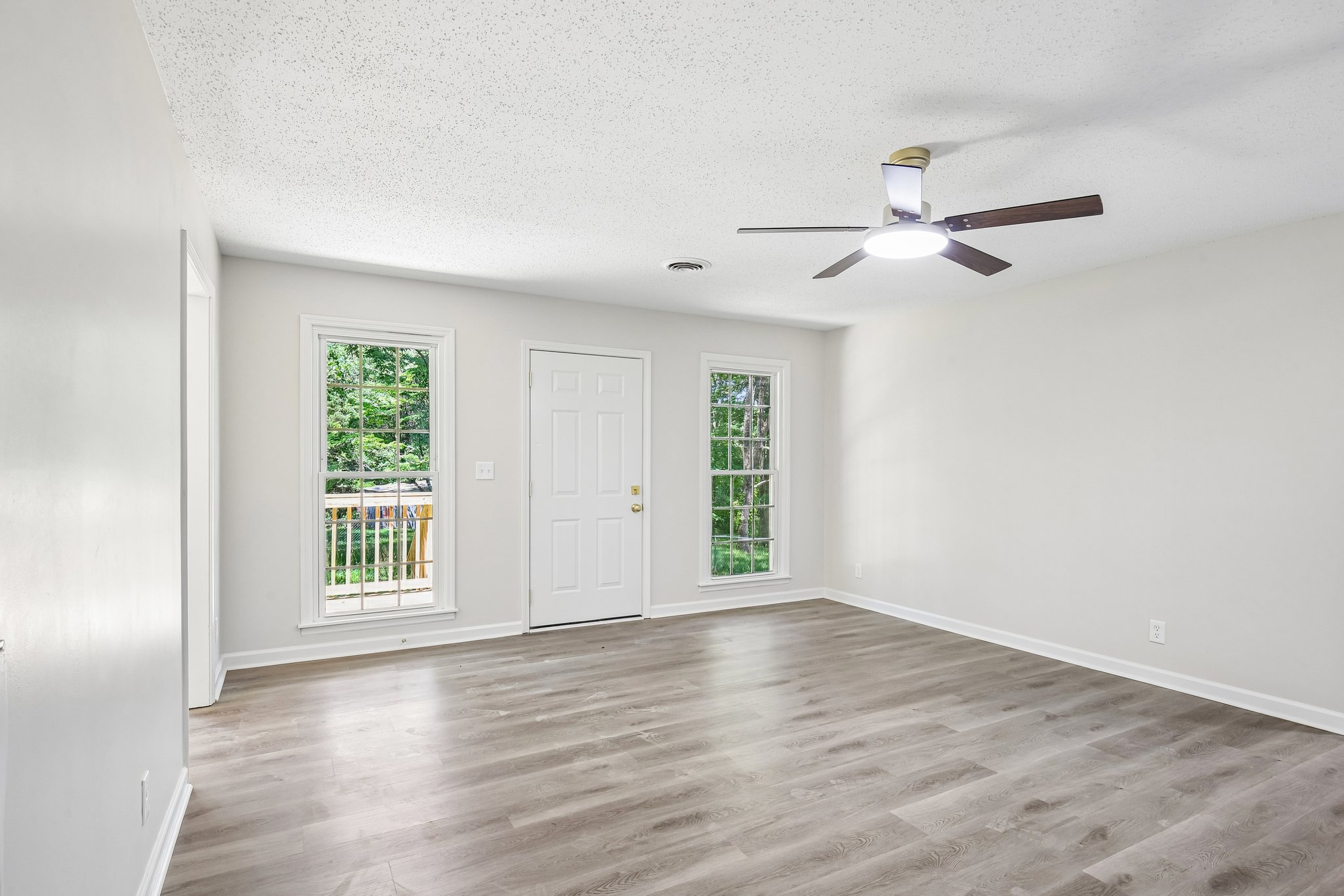 Link Rd-S1405-014.jpg