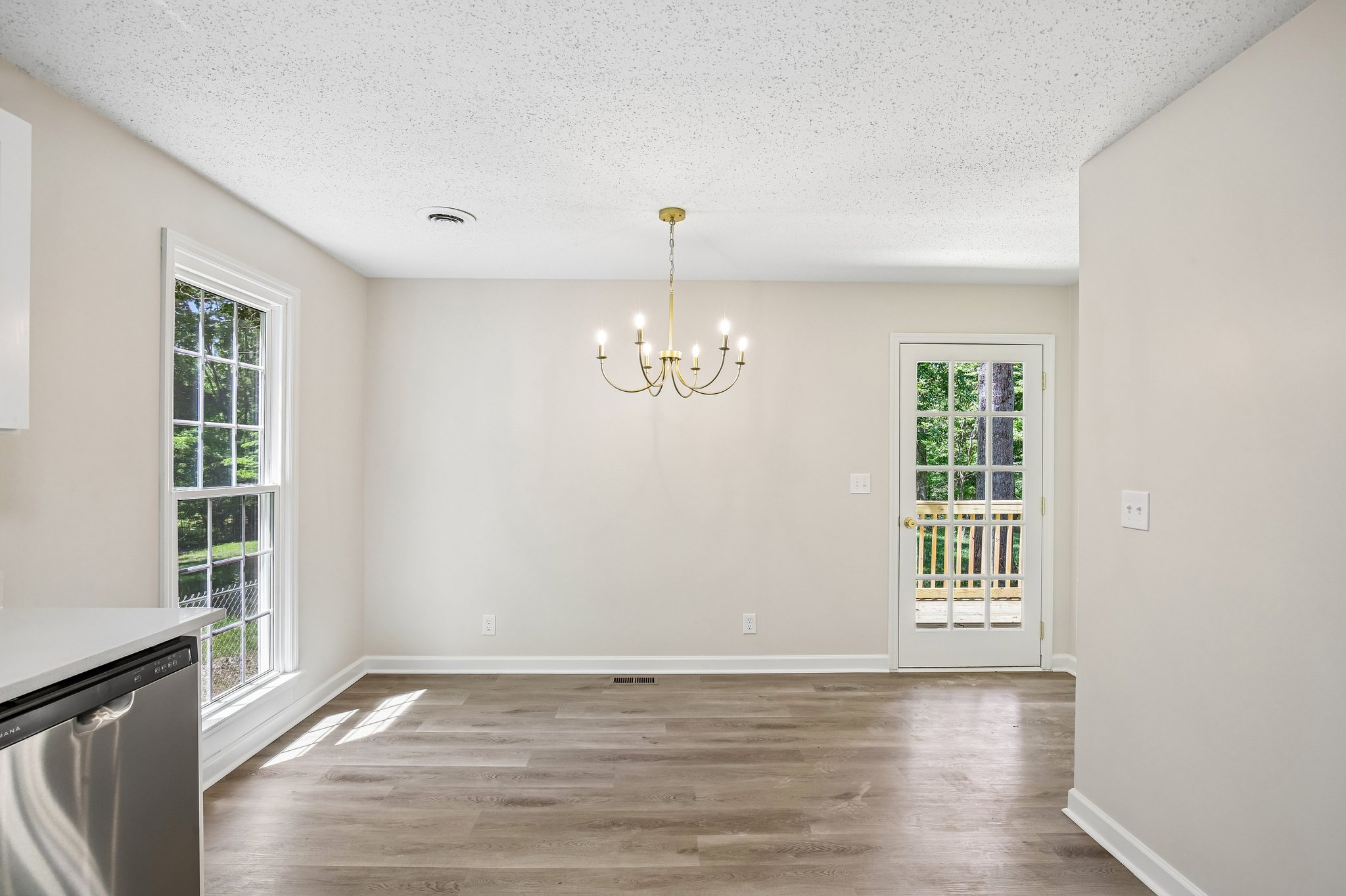 Link Rd-S1405-021.jpg