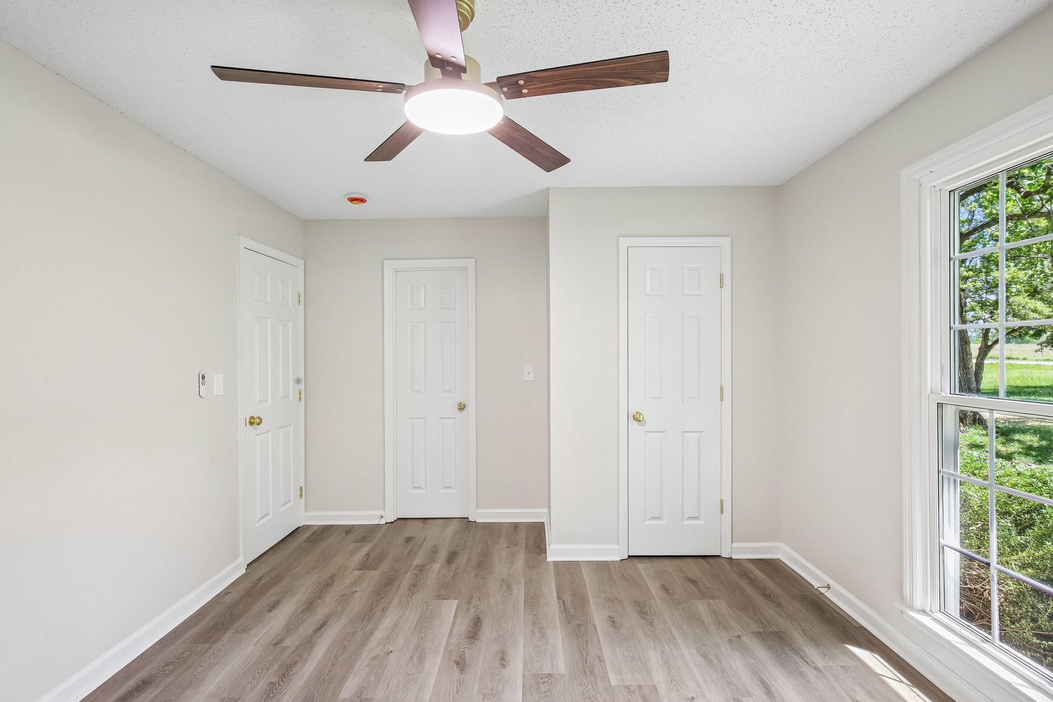 Link Rd-S1405-030.jpg