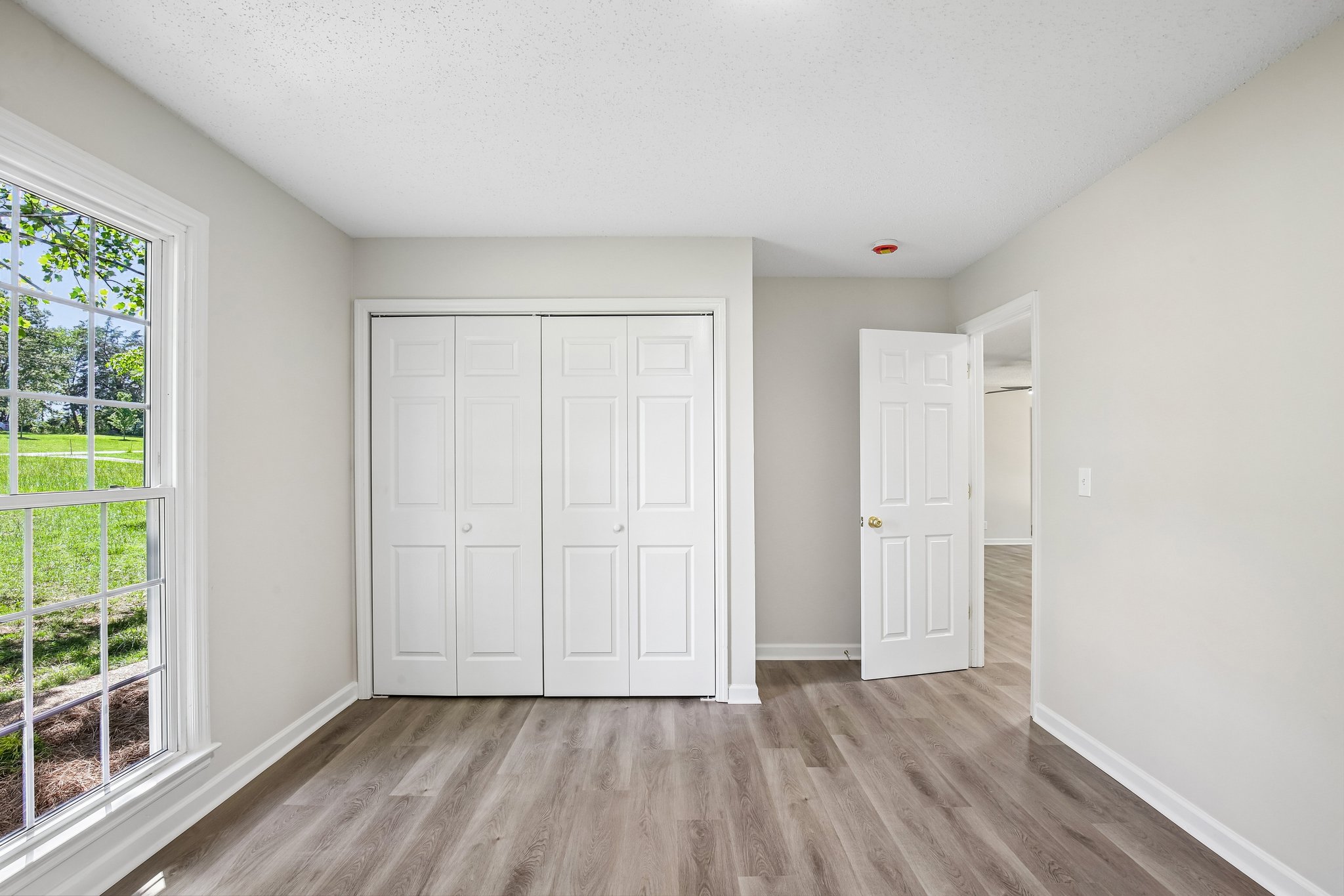 Link Rd-S1405-039.jpg