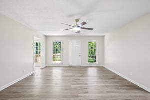Link Rd-S1405-013.jpg