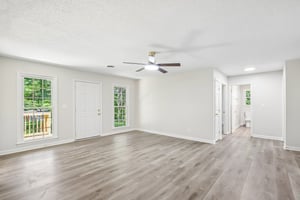 Link Rd-S1405-015.jpg