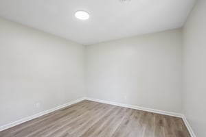 Link Rd-S1405-041.jpg