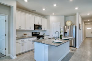 Kitchen/Breakfast Bar