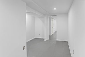  Photo 34