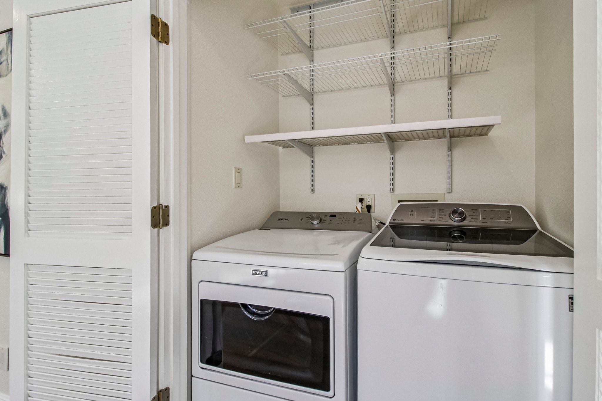 204 N 3rd St-S0610-032.jpg