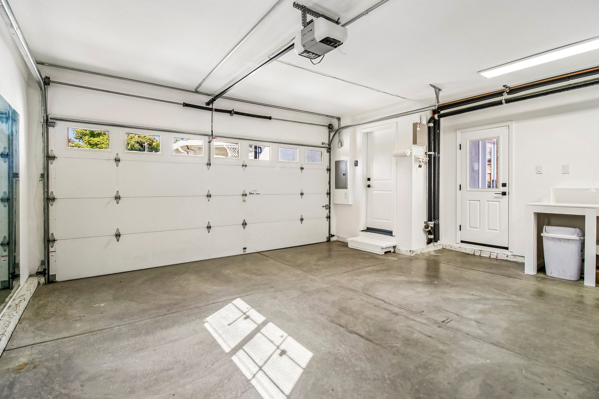 204 N 3rd St-S0610-046.jpg
