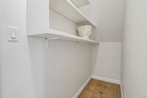 204 N 3rd St-S0610-033.jpg