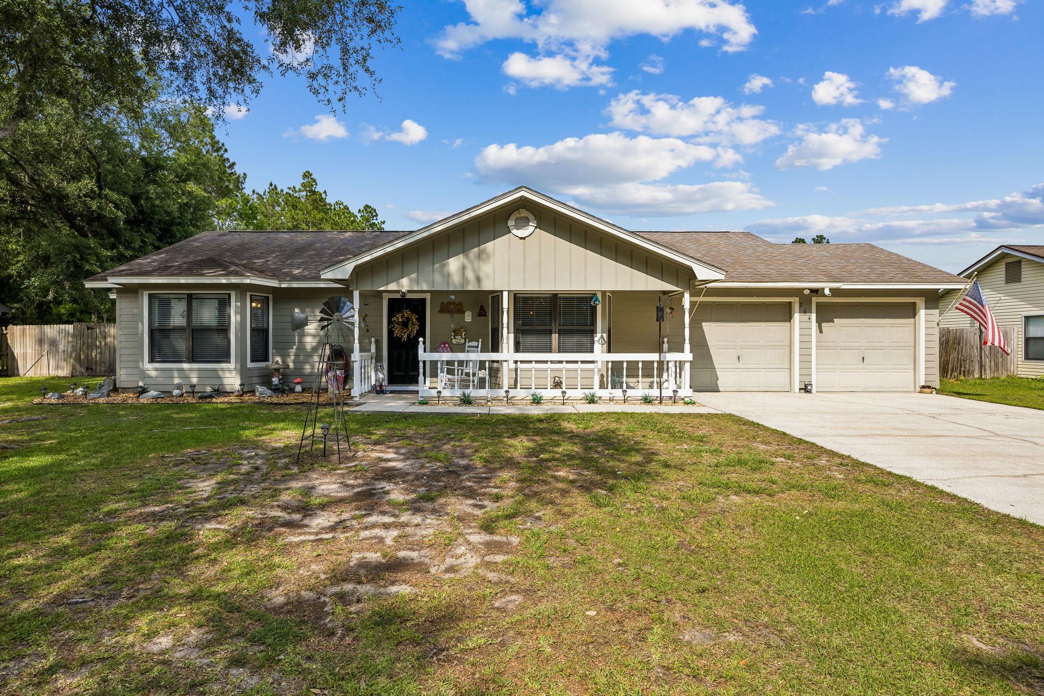 Welcome to 204 N Woodvalley Dr