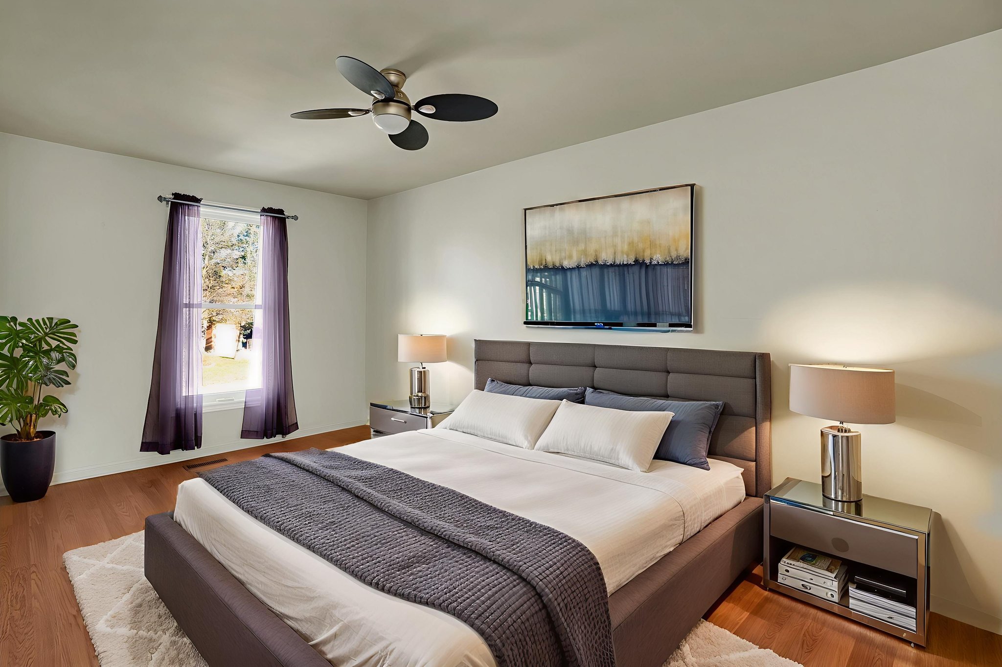 DSC01383 virtually staged.jpeg