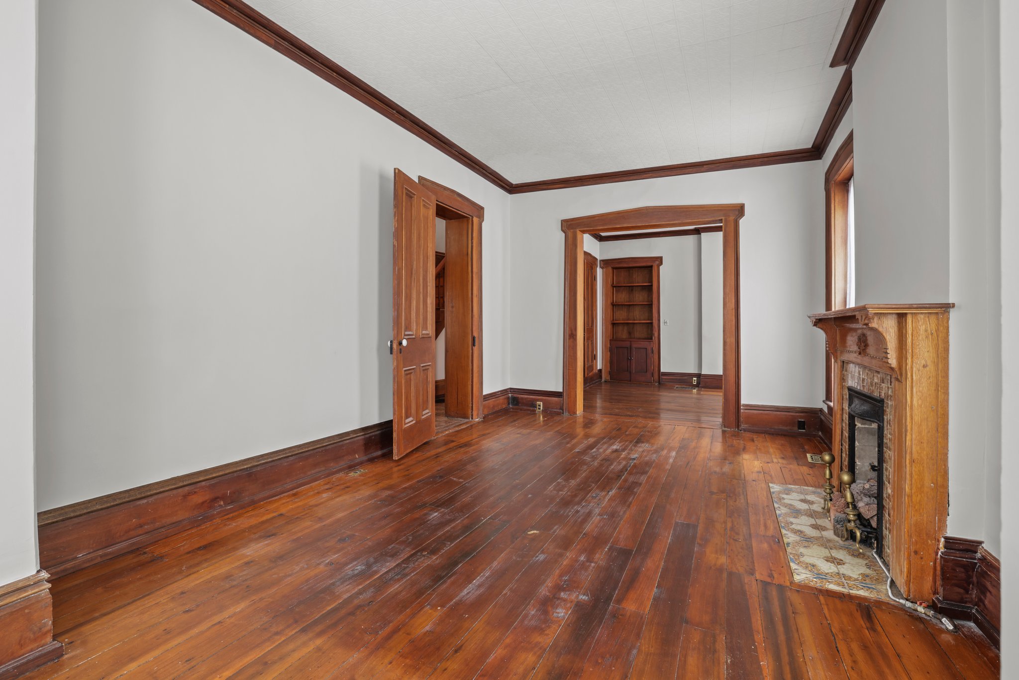 204 S Columbus St, Somerset, OH 43783 Fairytale Films