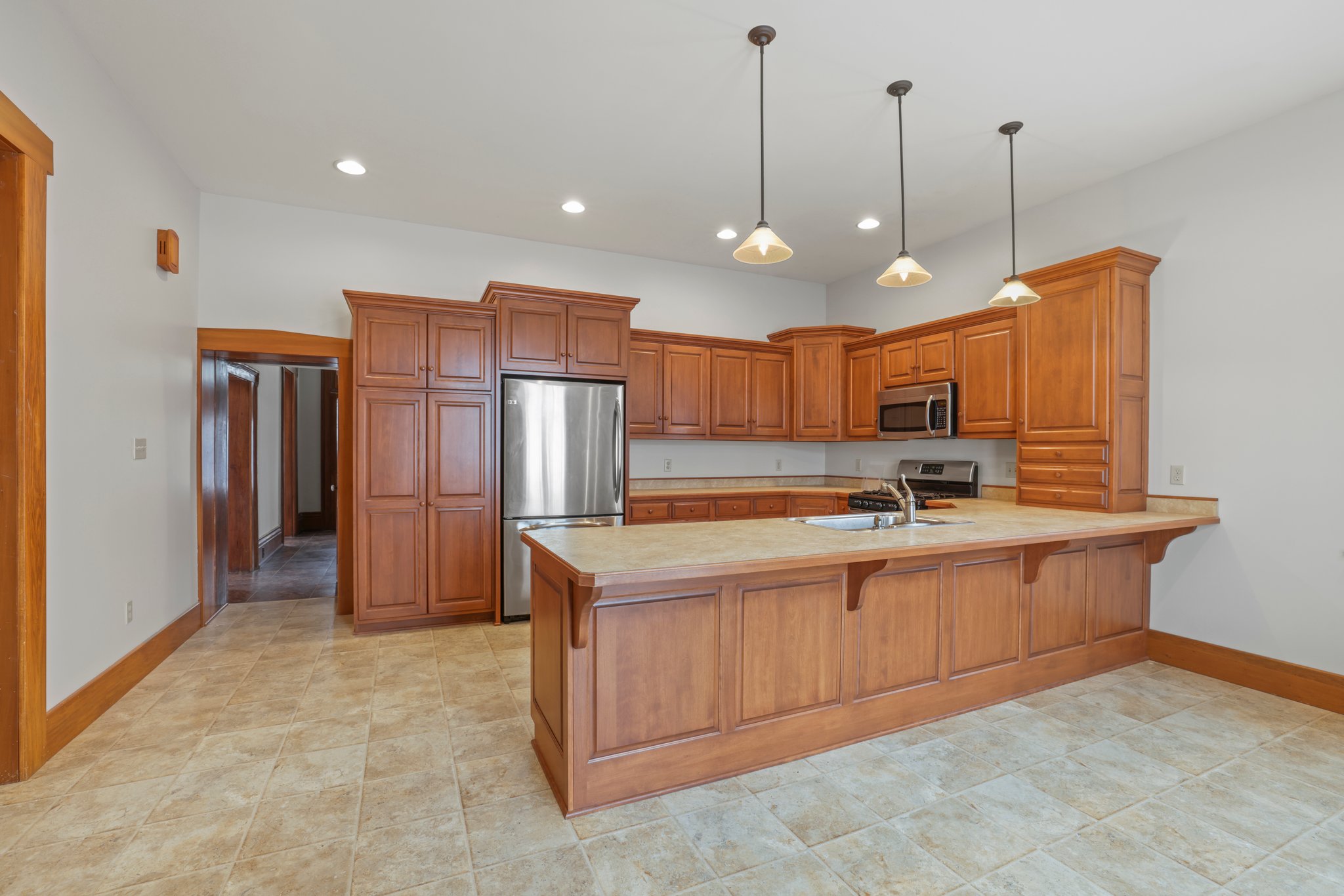 204 S Columbus St, Somerset, OH 43783 Fairytale Films