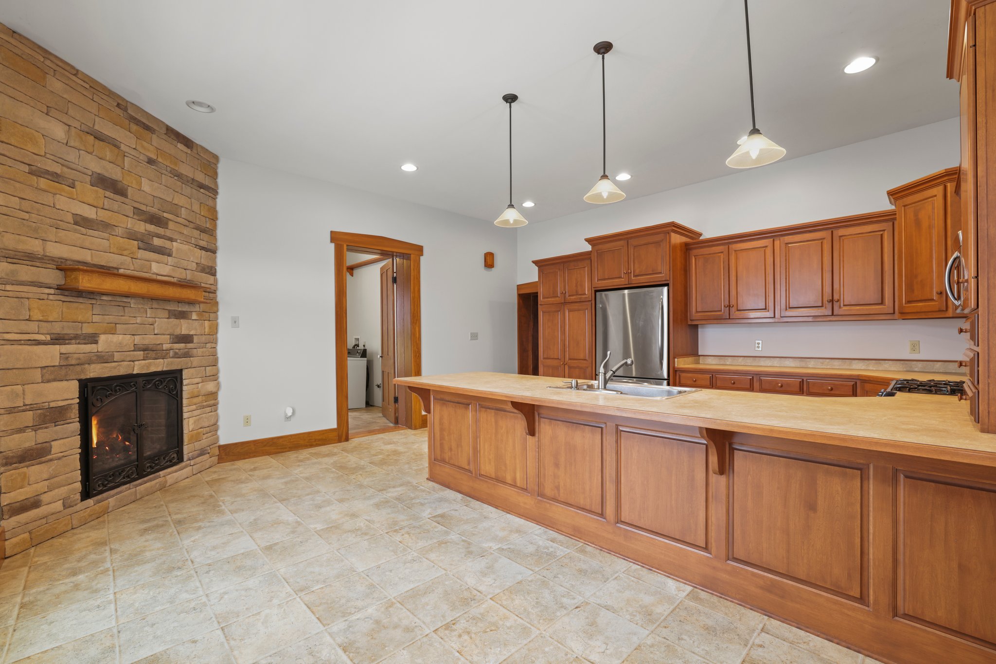 204 S Columbus St, Somerset, OH 43783 Fairytale Films