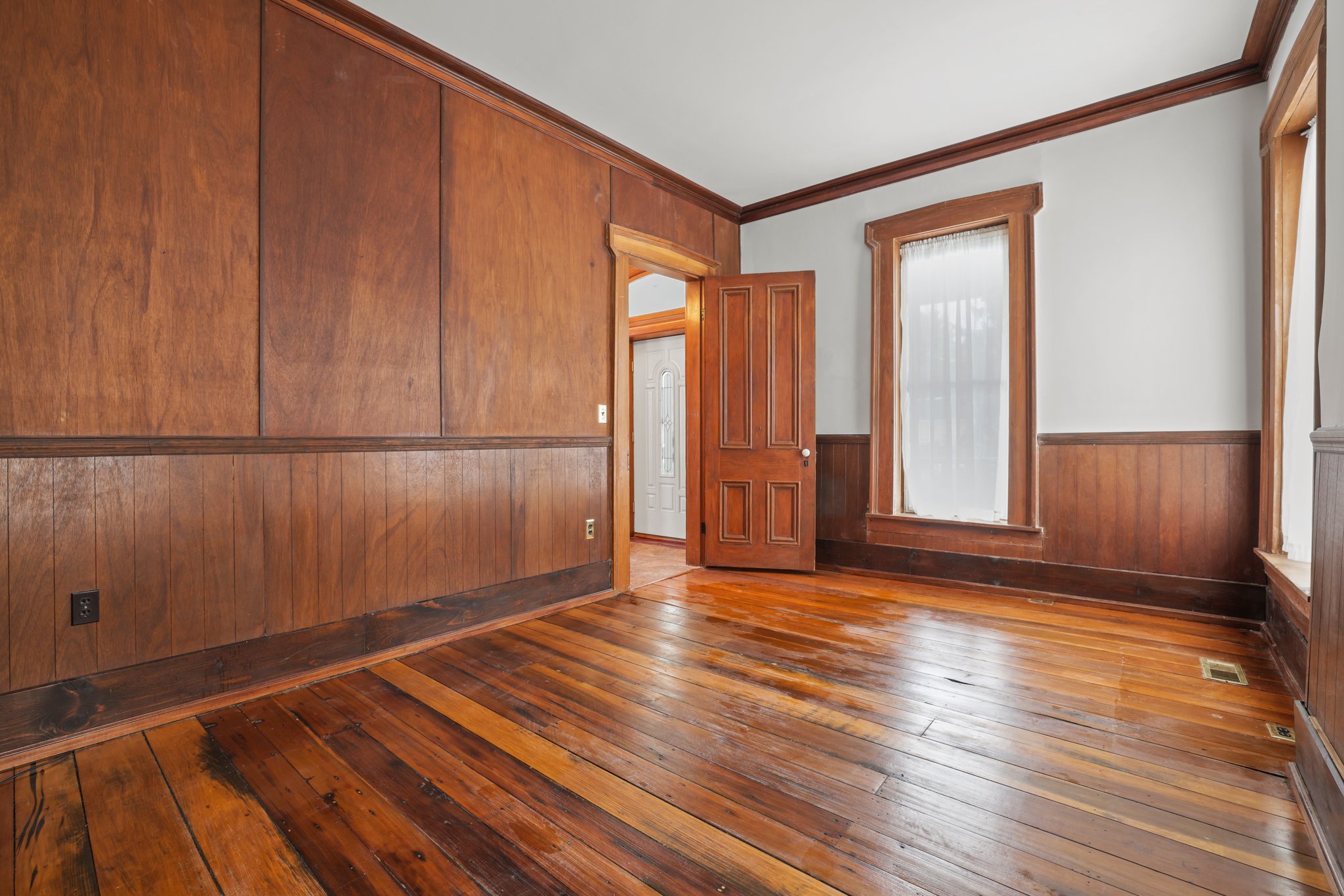 204 S Columbus St, Somerset, OH 43783 Fairytale Films