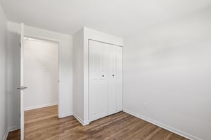 Vermillion Dr-S1308-021.jpg