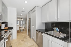 Washington Ave-S0107-019.jpg