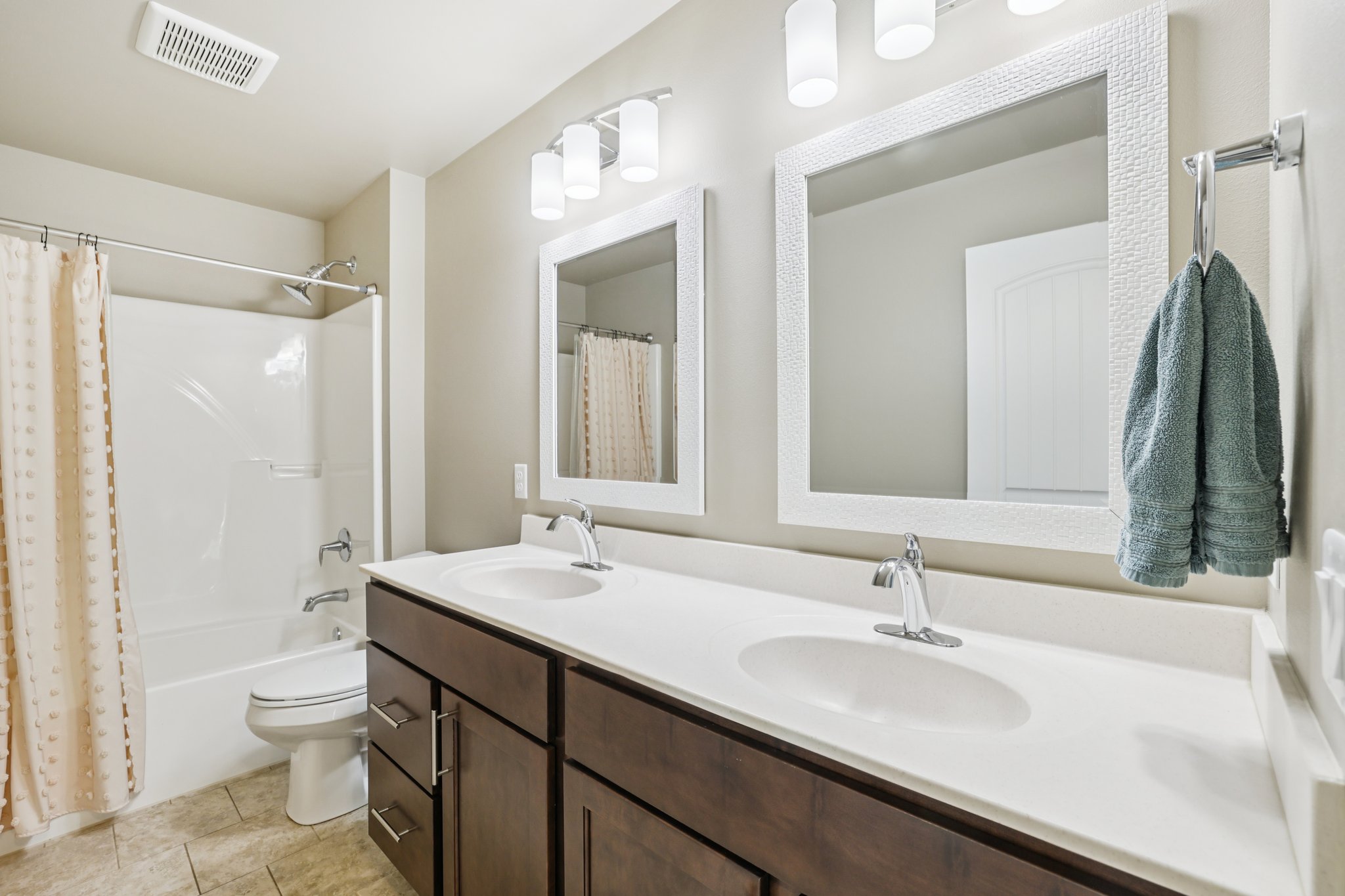 Westmorland Dr-S0508-040.jpg