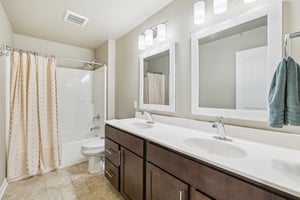 Westmorland Dr-S0508-041.jpg