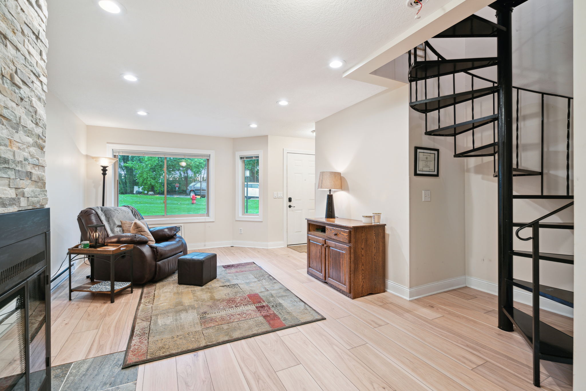 10_Interior