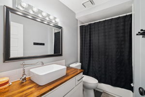 21_Interior