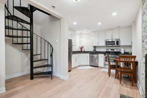 12_Interior