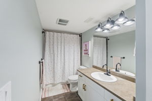  Photo 46