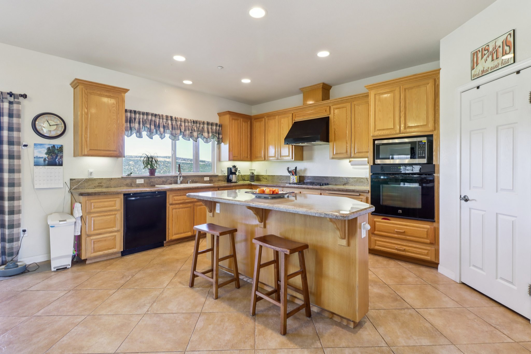 Ross Ave-S2803-014.jpg