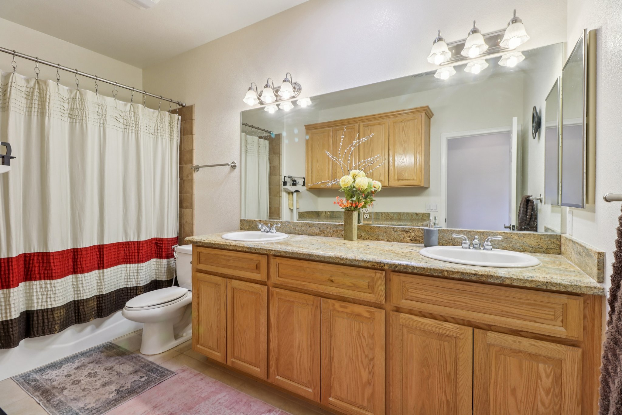 Ross Ave-S2803-024.jpg