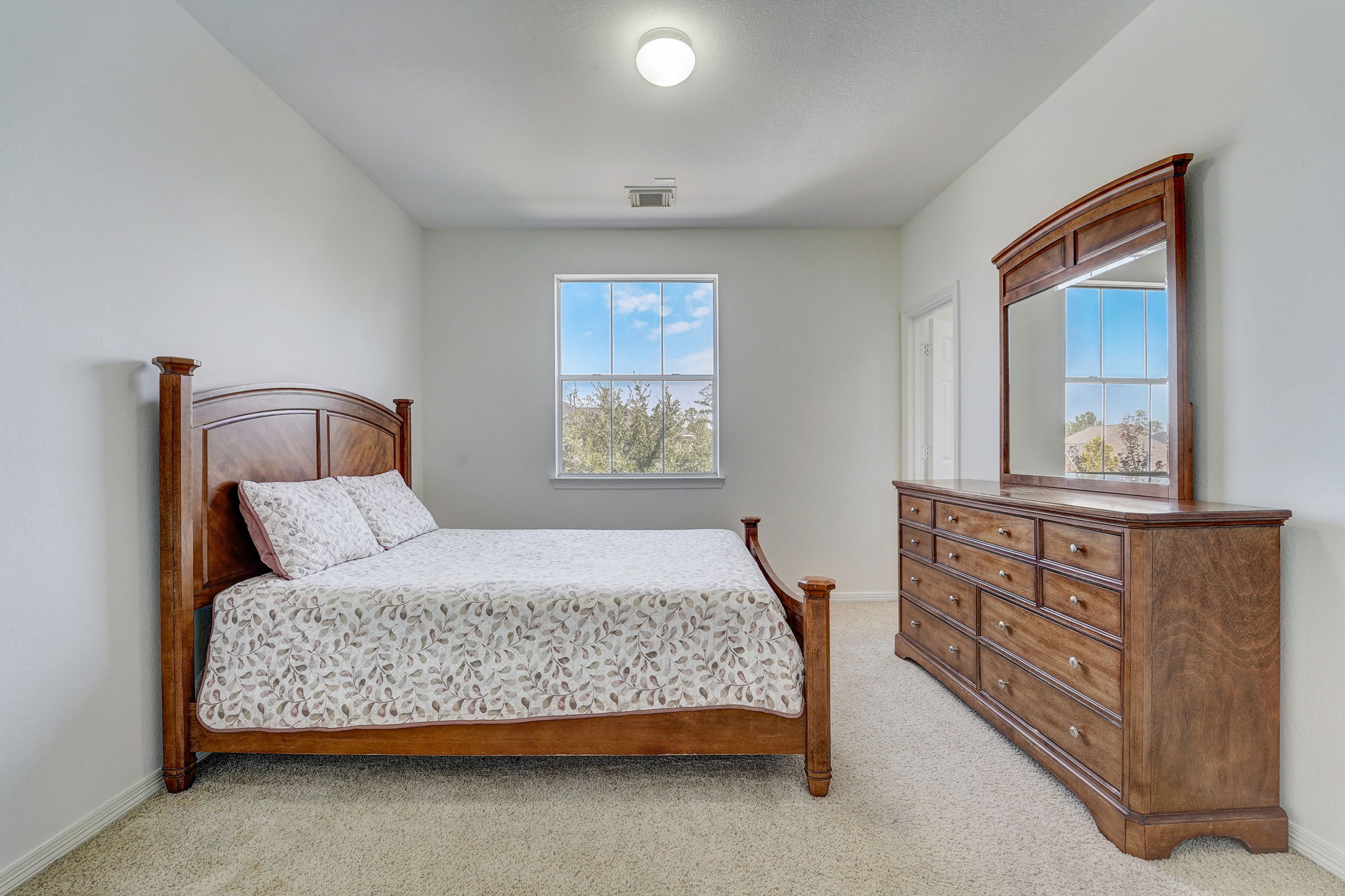 Windrose Bend Dr-037