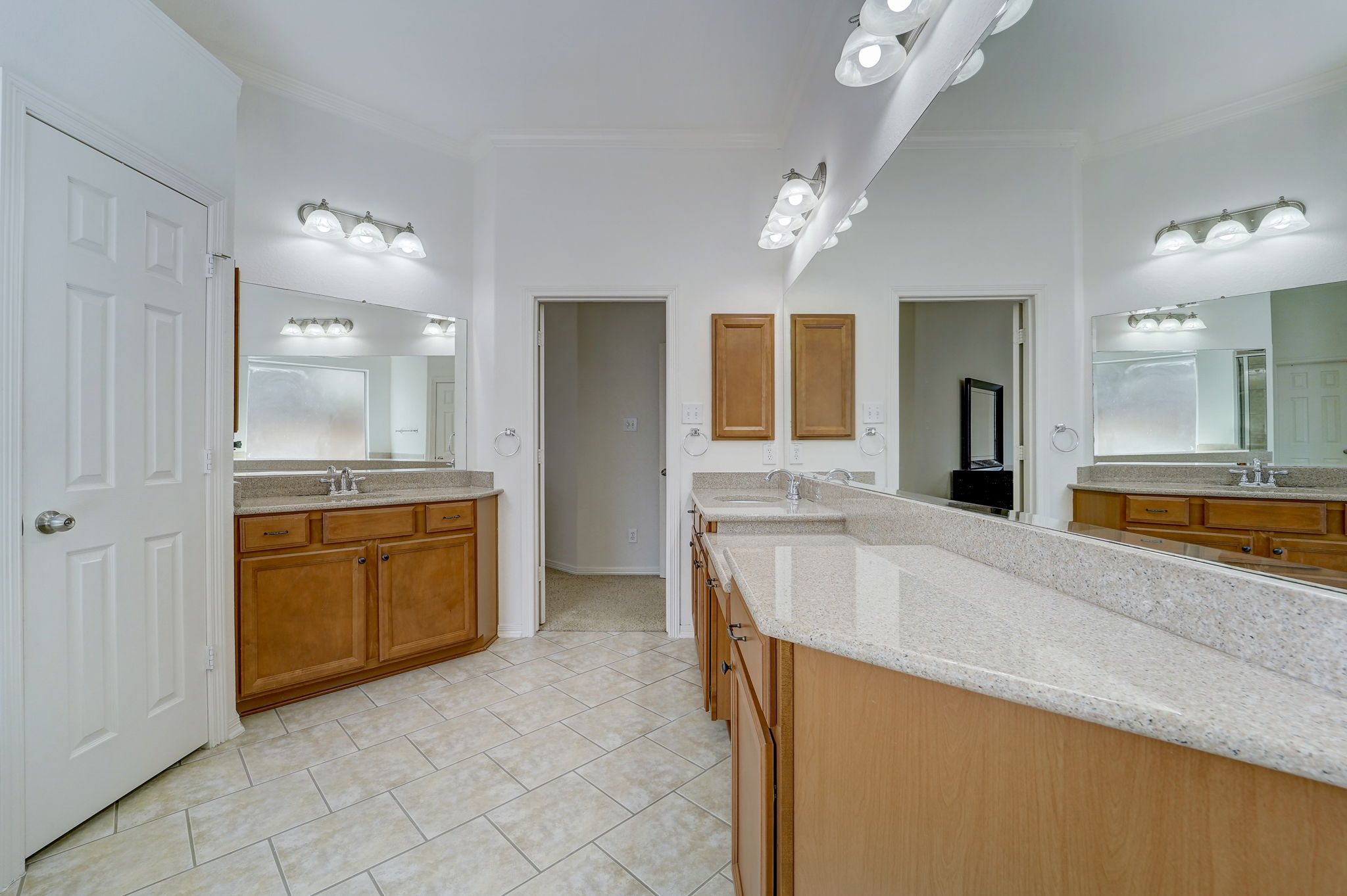 Windrose Bend Dr-030
