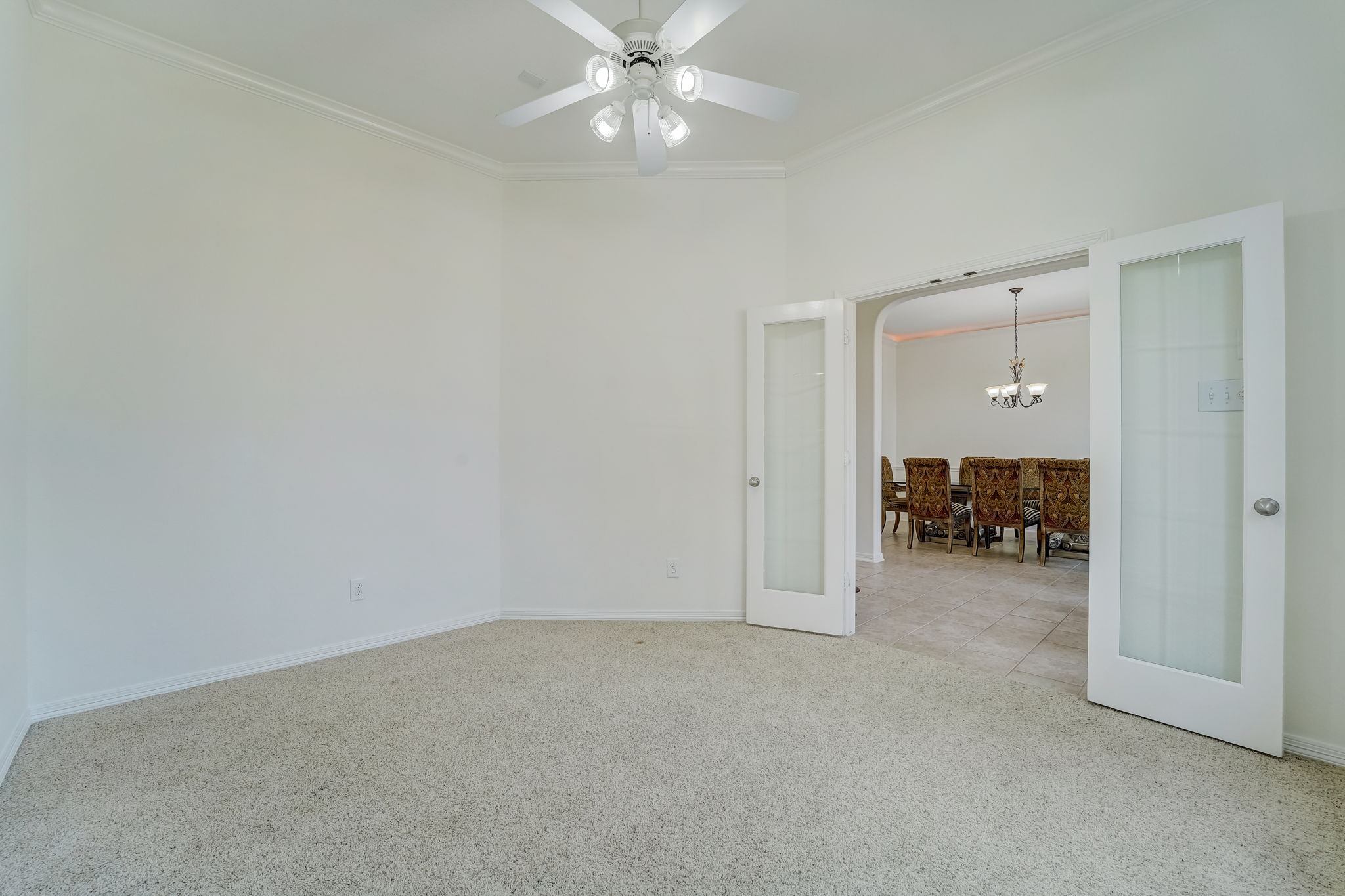 Windrose Bend Dr-008