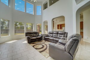 Windrose Bend Dr-013