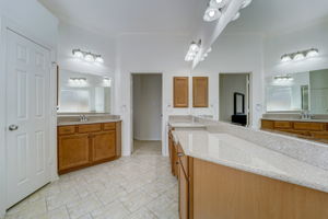 Windrose Bend Dr-030