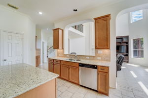 Windrose Bend Dr-018