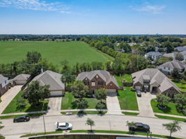 Windrose Bend Dr-072