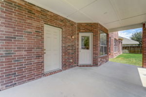 Windrose Bend Dr-055