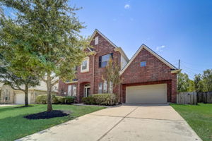 Windrose Bend Dr-005