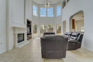 Windrose Bend Dr-012