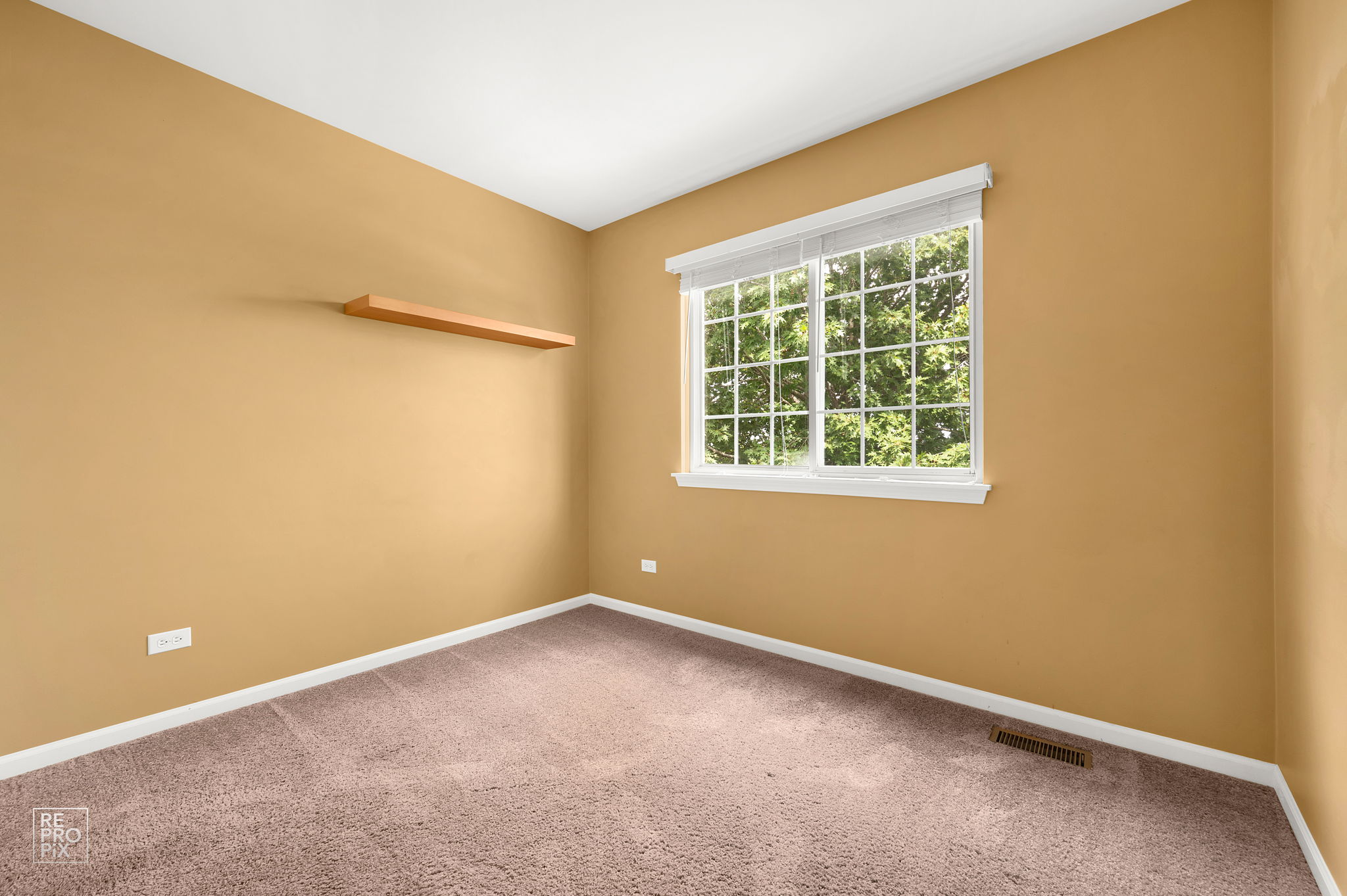 2041 Clarewood Ln, Mundelein, IL 60060_009