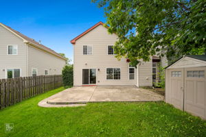 2041 Clarewood Ln, Mundelein, IL 60060_011