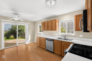 2041 Clarewood Ln, Mundelein, IL 60060_005