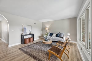 9251 - 2041 N 77th St_003.jpg