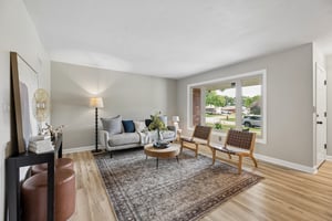 9251 - 2041 N 77th St_004.jpg