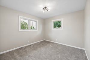 9251 - 2041 N 77th St_019.jpg