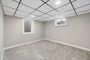 9251 - 2041 N 77th St_023.jpg