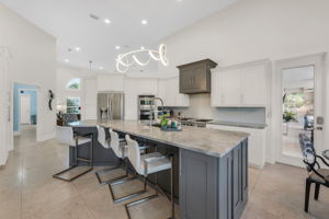 Breakfast Bar - Kitchen