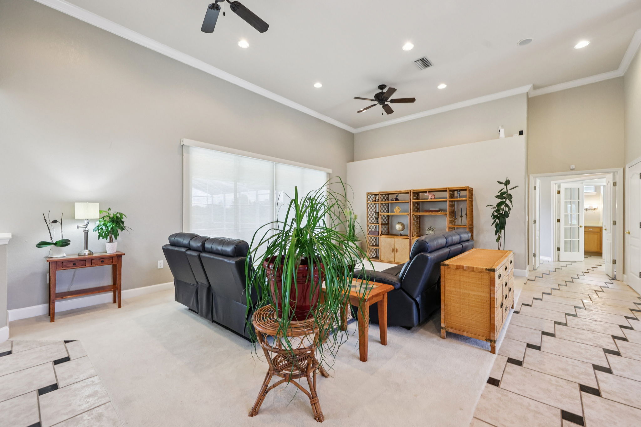 Netherland St-S2603-039