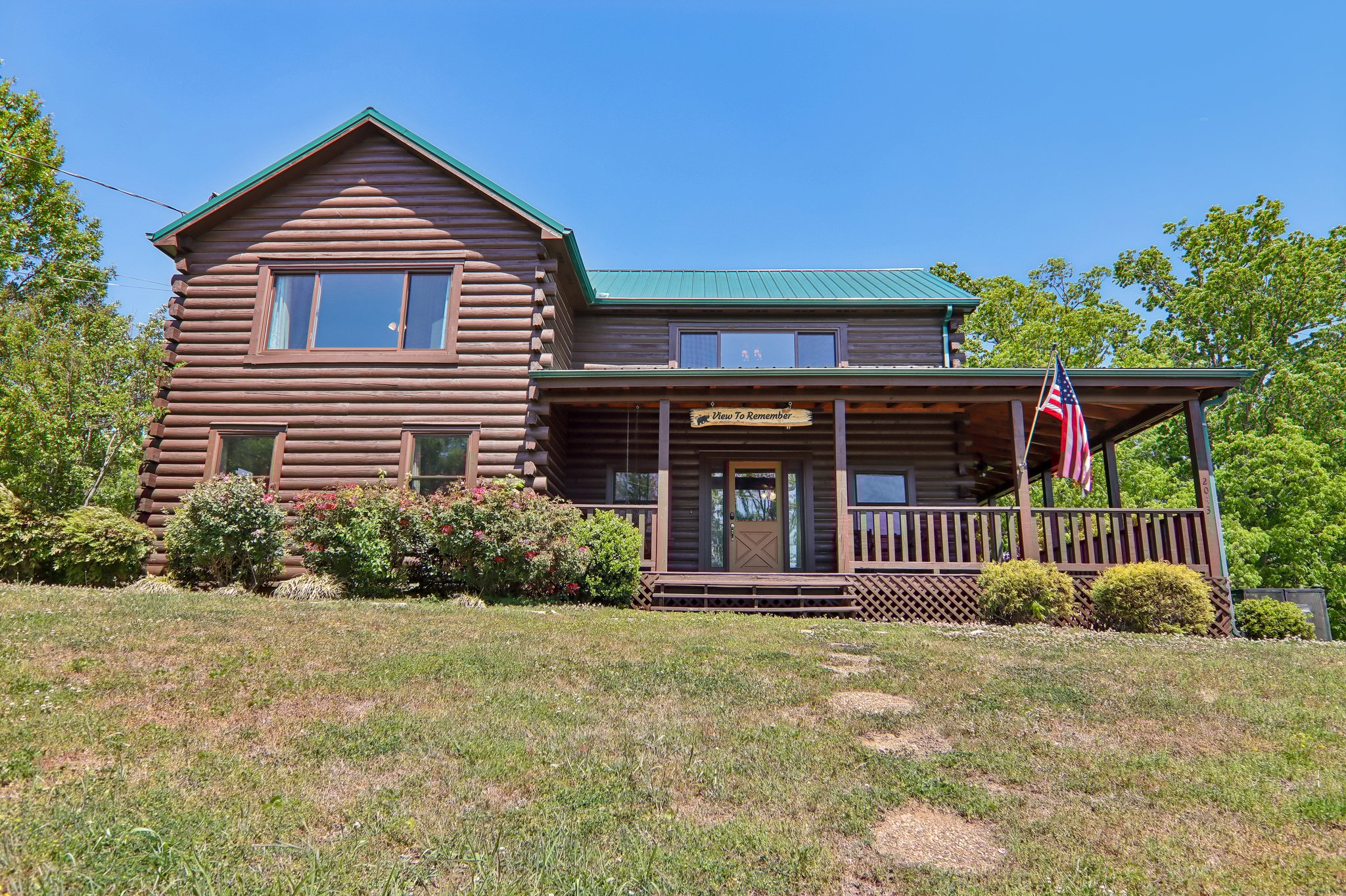 Oakmont Dr-S2304-007.jpg