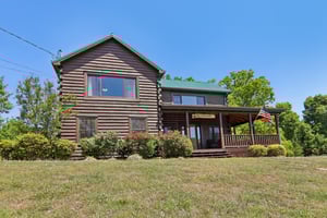 Oakmont Dr-S2304-008.jpg